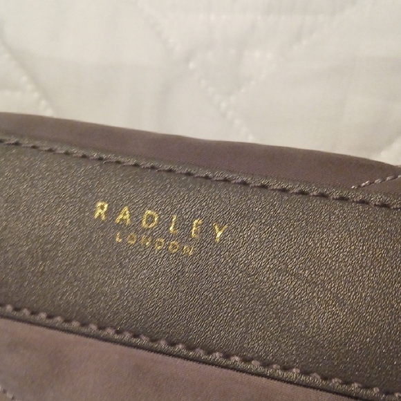 Radley London Quilted Shoulder Bag in Taupe - Picture 3 of 6